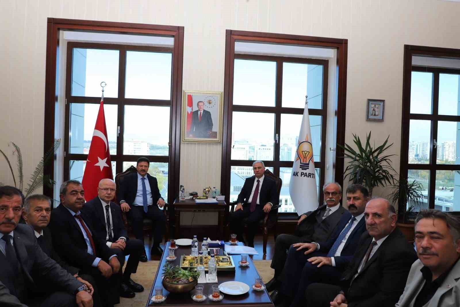 tsof genel baskani yiginer ak parti genel baskan vekili alaya ulasim esnafinin sorunlarini iletti 32Hl8e59