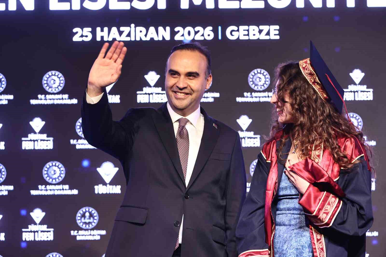 tubitak fen lisesi ilk mezunlarini verdi 84 ogrenci mezun oldu 3 bvjC89sr