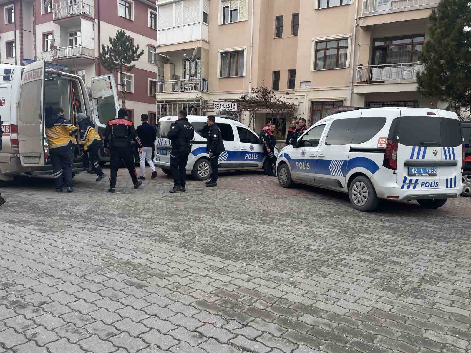 tufegini temizlerken kazara kendini vurdu 0 zytJOCbM