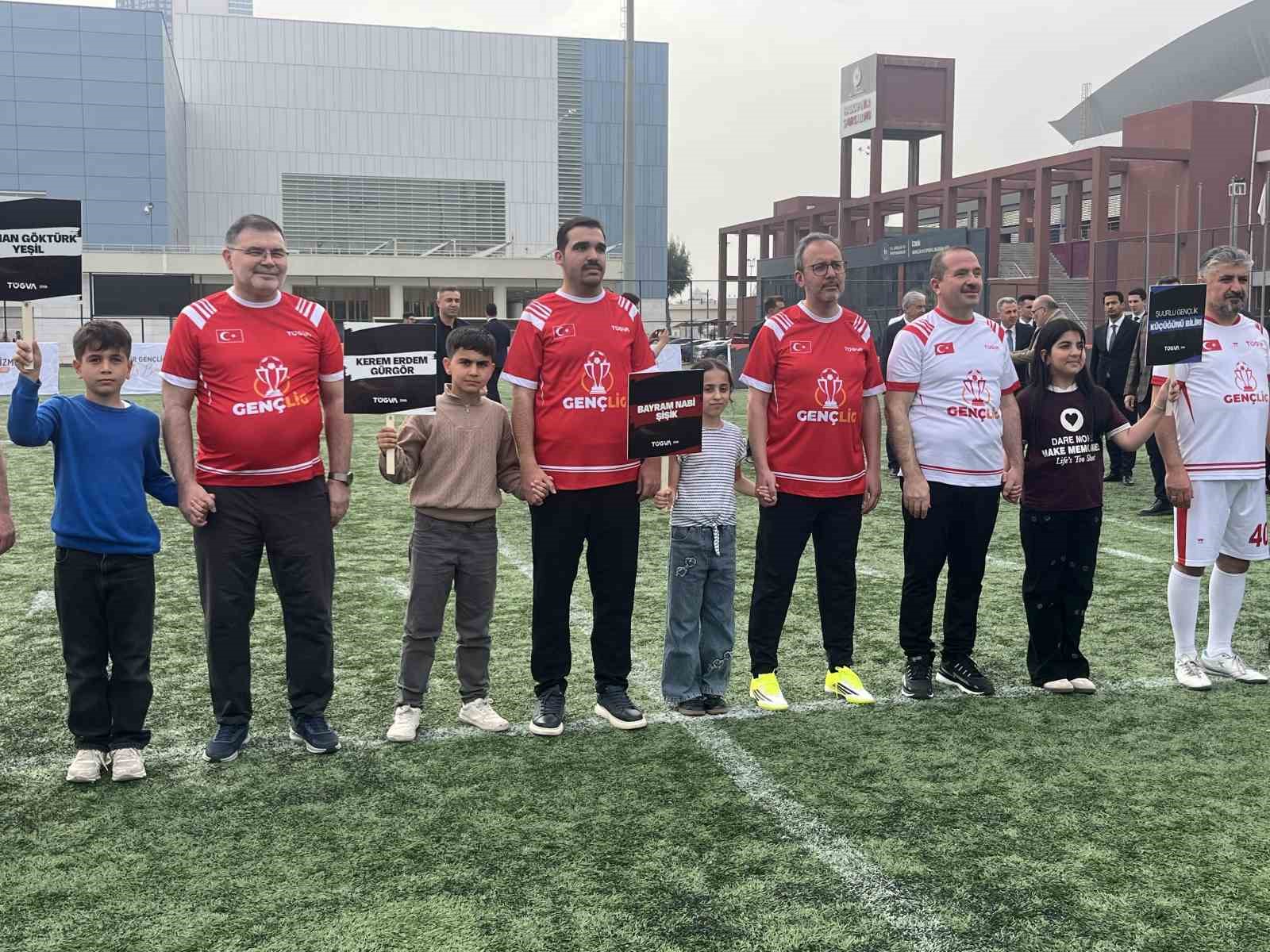 tugva izmir liseler arasi genclig futbol turnuvasi heyecani basladi 6 LIKAnR2U