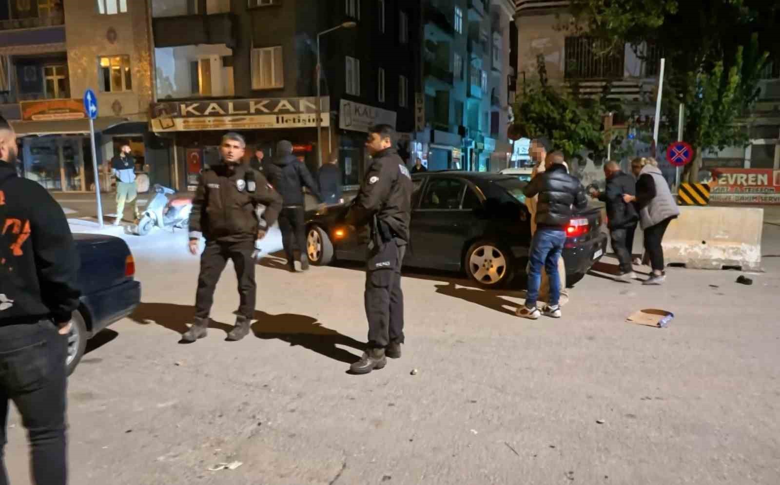 tukuruk yuzunden kavga cikti alkollu sahsi yakinlari bile sakinlestiremedi 4 ebwAsFVl