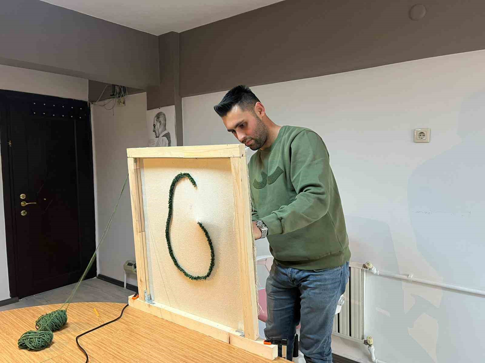 tum birikimi ile actigi hali dokuma atolyesinde hayallerini kumasa dokuyor 5 vjsBjED8