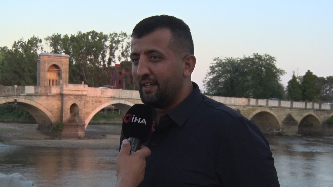 tunca nehri alarm veriyor sular cekildi kirlilik gun yuzune cikti 7 G4p2A9jt