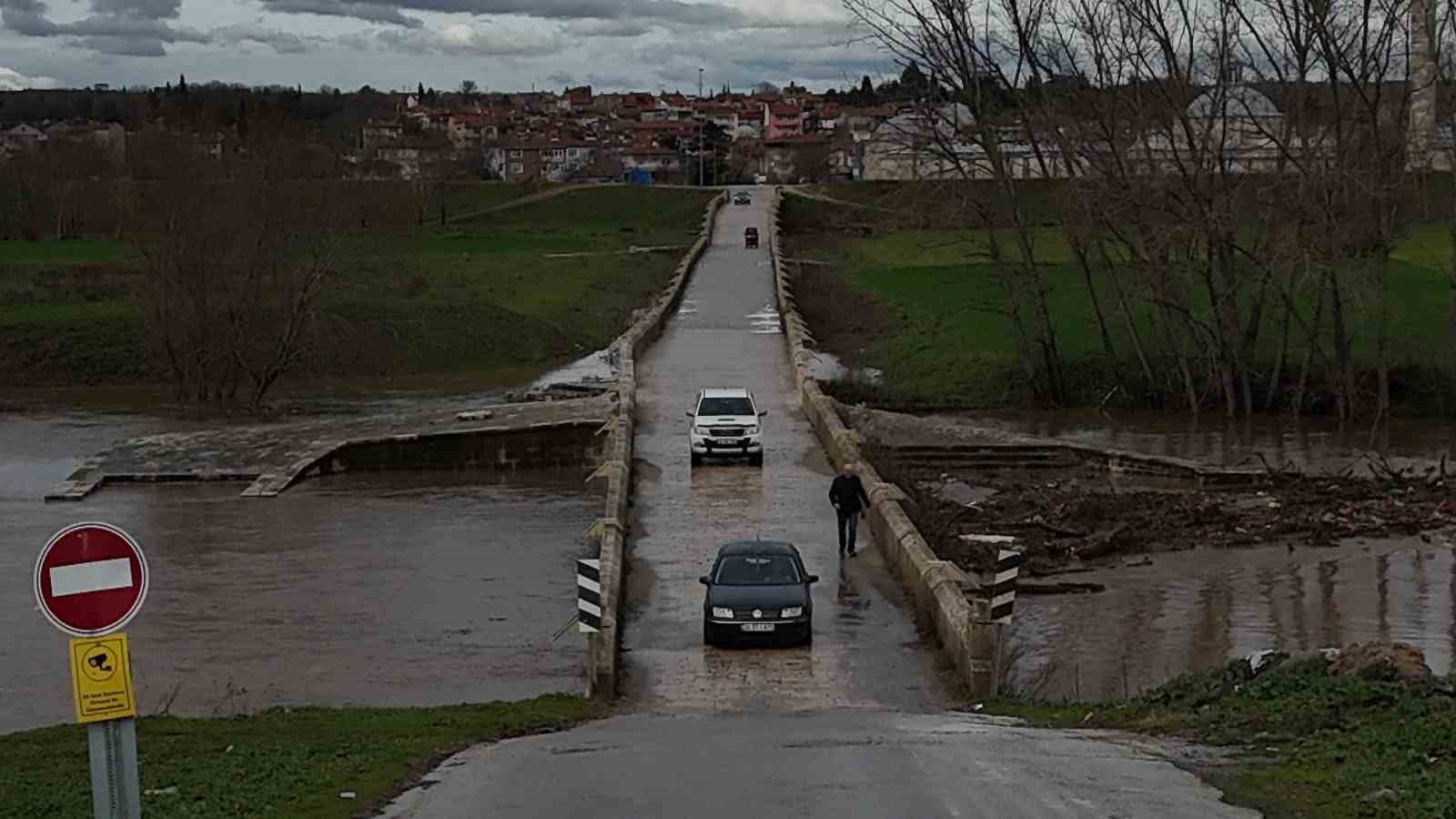 tunca nehri alarm veriyor tarim arazileri sular atinda kaldi 2 K7nCQrF1