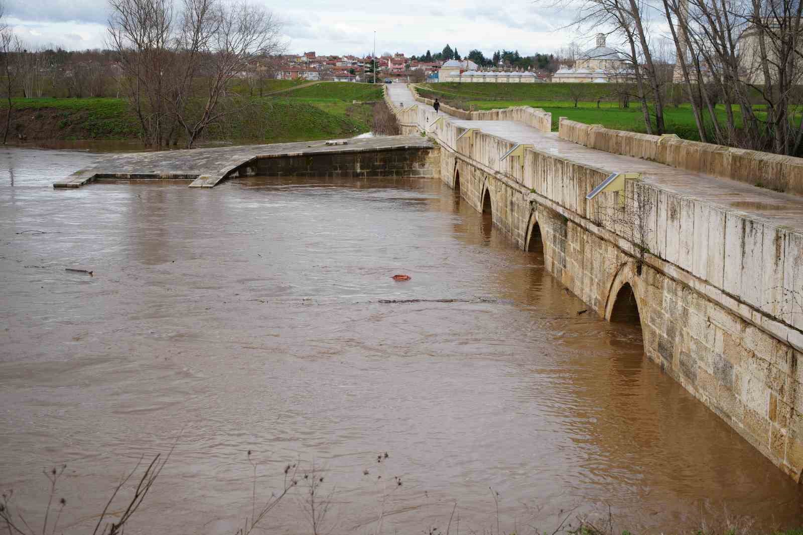 tunca nehri alarm veriyor tarim arazileri sular atinda kaldi 7 H3nLSyDk