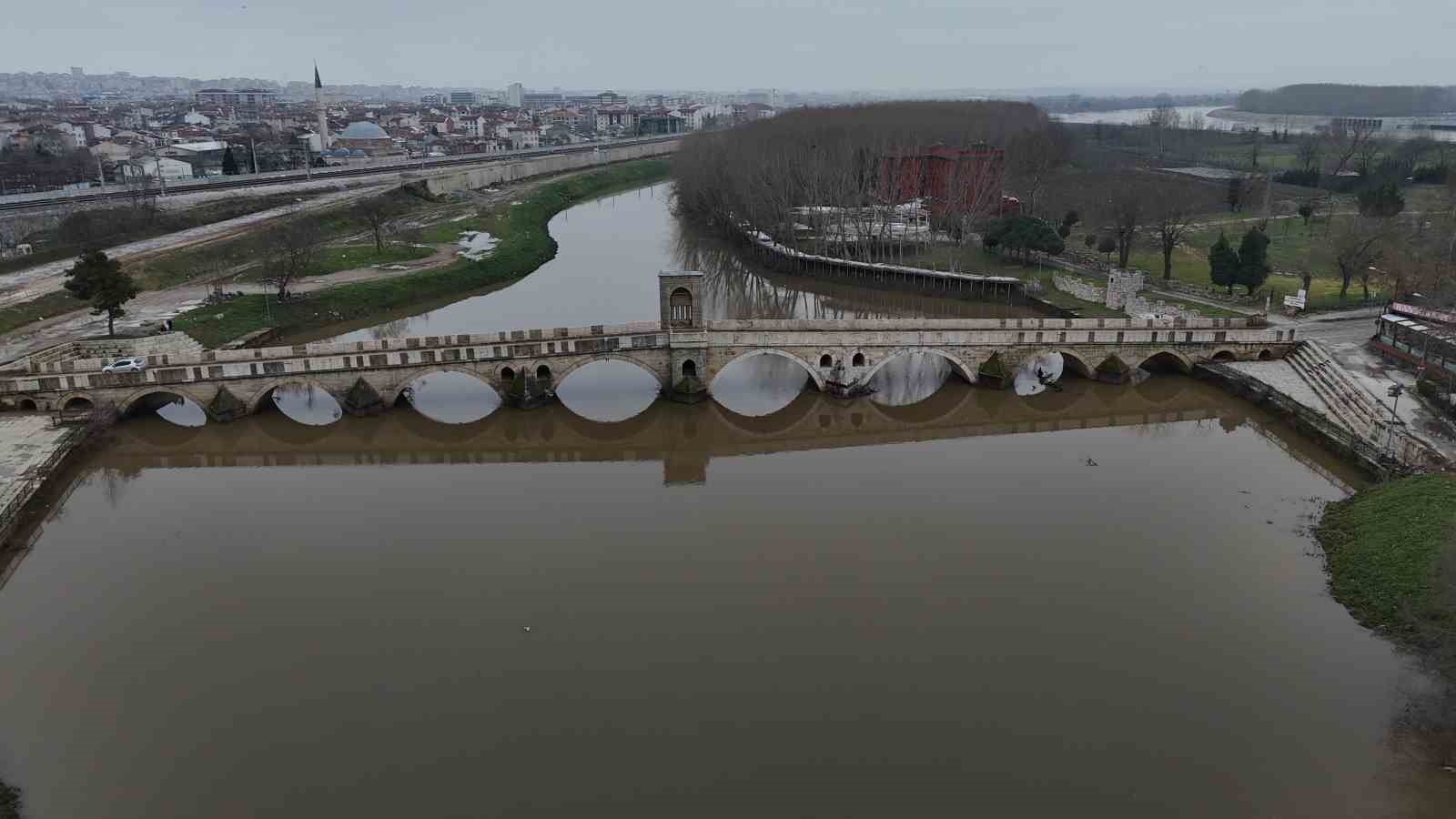 tunca nehri seddelerindeki menfez ve pompa istasyonlari alarm veriyor 6 gqEBafA6