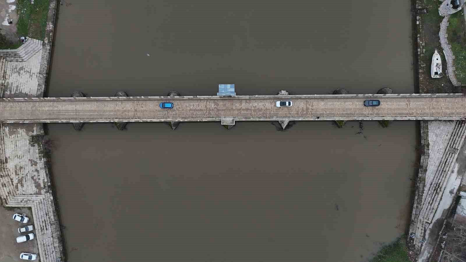 tunca nehri seddelerindeki menfez ve pompa istasyonlari alarm veriyor 7 SCTznZa1