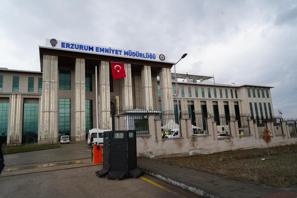 Tuncay Sonel’in Erzurum’da sorgusu devam ediyor 5 tuncay sonelin erzurumda sorgusu devam ediyor 1 lJ5adjn2