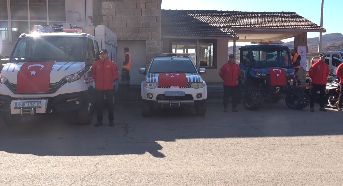 tunceli 200 arac ve 842 arama kurtarma personeliyle kisa hazir 2 ygz1wCQZ