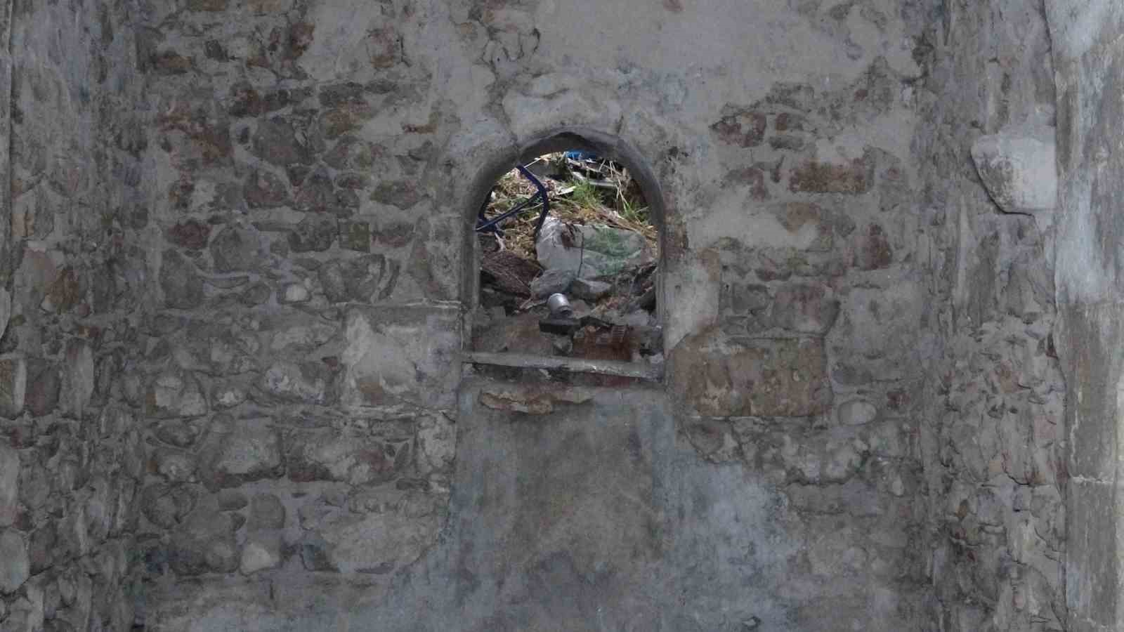 tuncelide 144 yillik tarihi hamam turizme kazandirilmayi bekliyor 3 qTrK1Du4