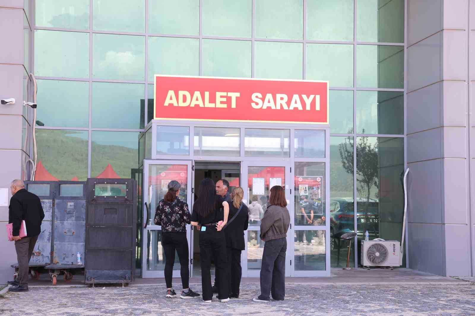 tuncelide 2 kisinin hayatini kaybettigi kavgaya iliskin davada saniga iki kez muebbet hapis 5 KTII9mD5