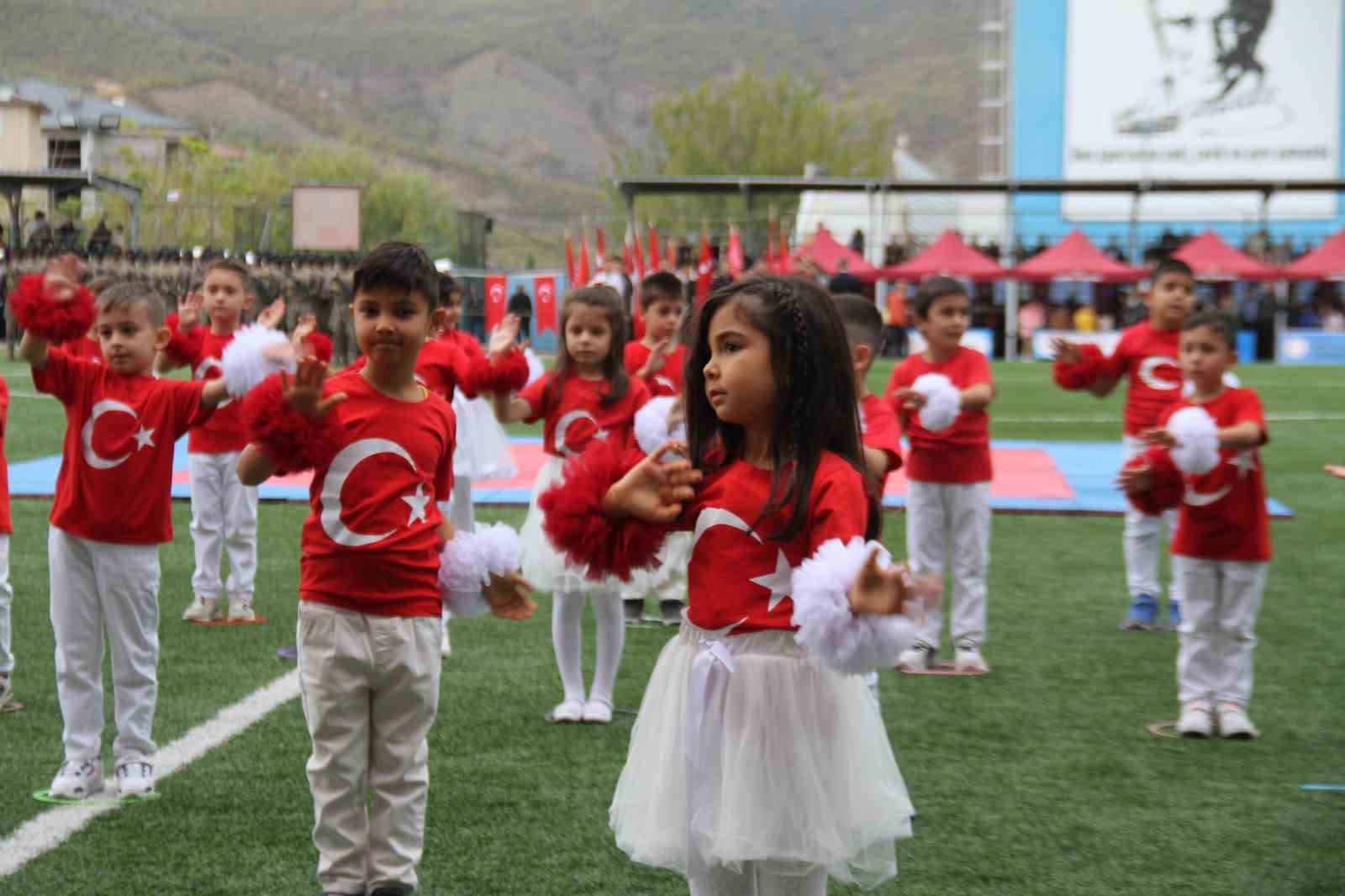 tuncelide 29 ekim coskusu 4 DuA5divH