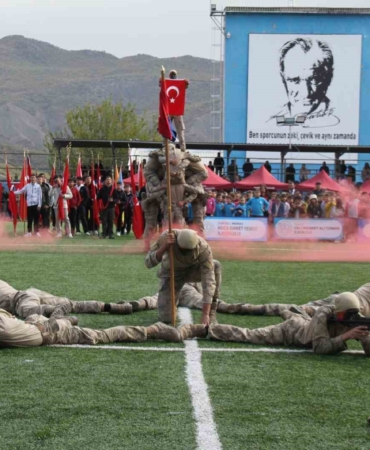 tuncelide-29-ekim-coskusu-II9xHqCy.jpg