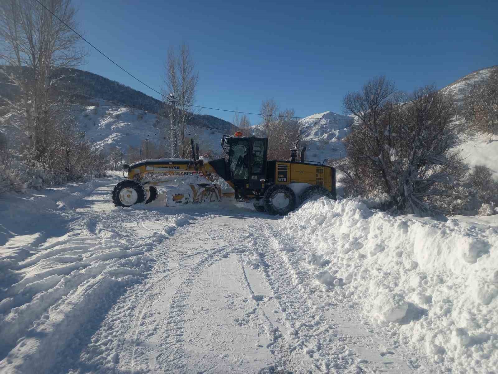 tuncelide 298 koy yolunda calismalar suruyor 0 PCyYMlKd