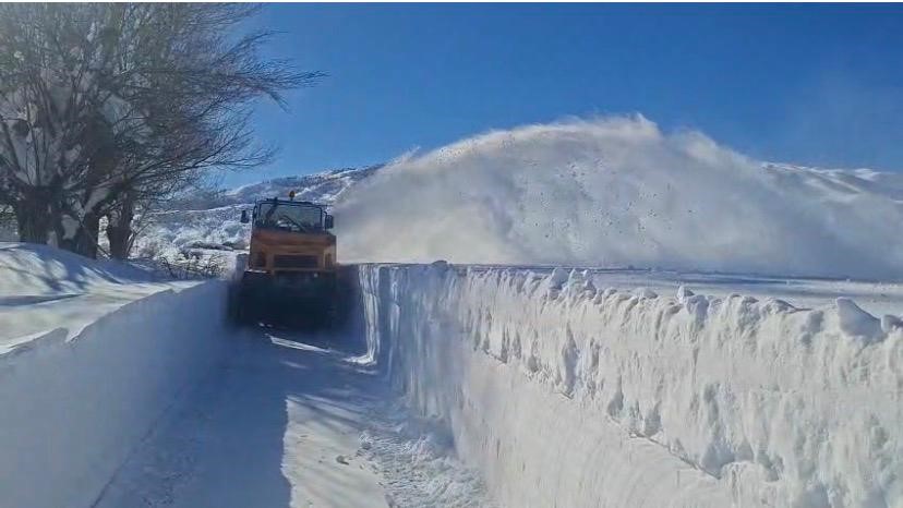 tuncelide 83 koy yolu ulasima kapali 1
