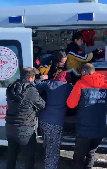 Tunceli’de AFAD’dan peş peşe iki kurtarma operasyonu: 12 yaşındaki çocuk ve yaşlı adam hastaneye ulaştırıldı 8 tuncelide afaddan pes pese iki kurtarma operasyonu 12 yasindaki cocuk ve yasli adam hastaneye B3pbi5S8