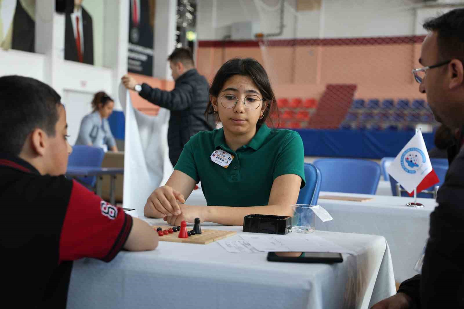 tuncelide akil ve zeka oyunlari il turnuvasi duzenlendi 5