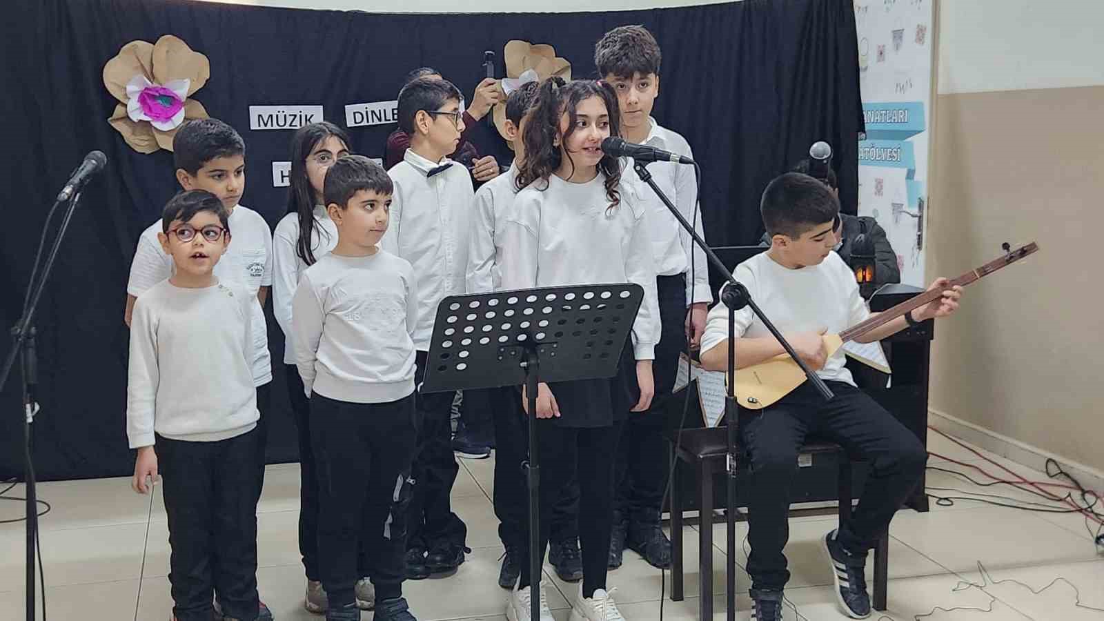 tuncelide bilim ve sanat senligi renkli goruntulere sahne oldu 2 GCqKU4ah