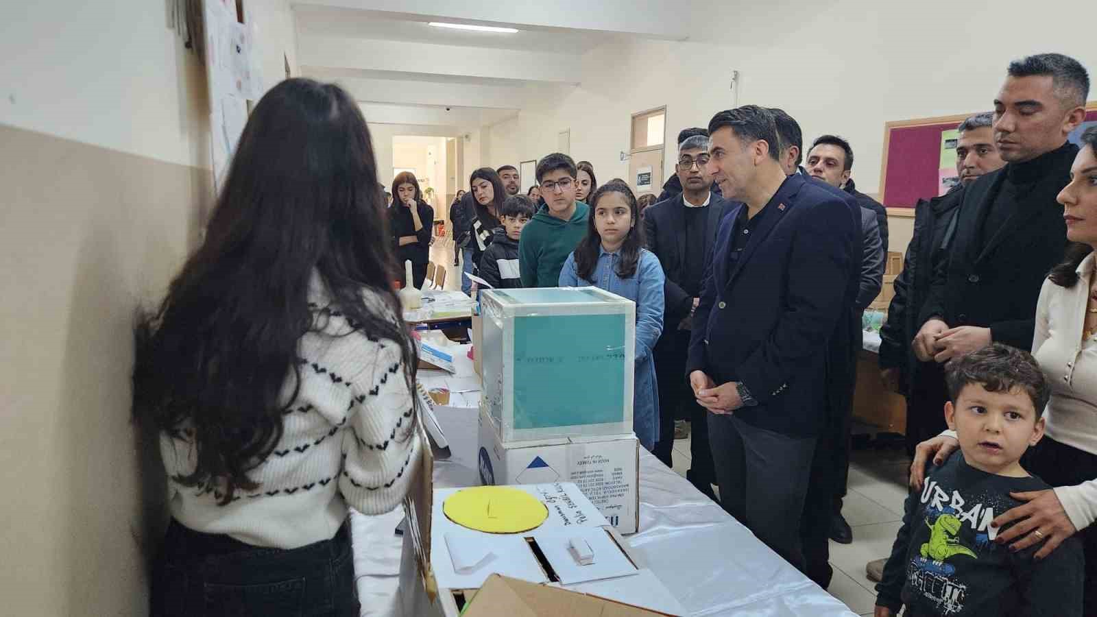 tuncelide bilim ve sanat senligi renkli goruntulere sahne oldu 5 tUrJhzrj