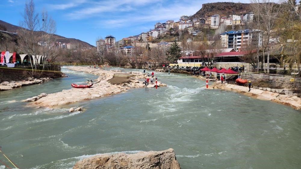 tuncelide duzenlenen turkiye rafting sampiyonasi son erdi 7 9QKPrgKw