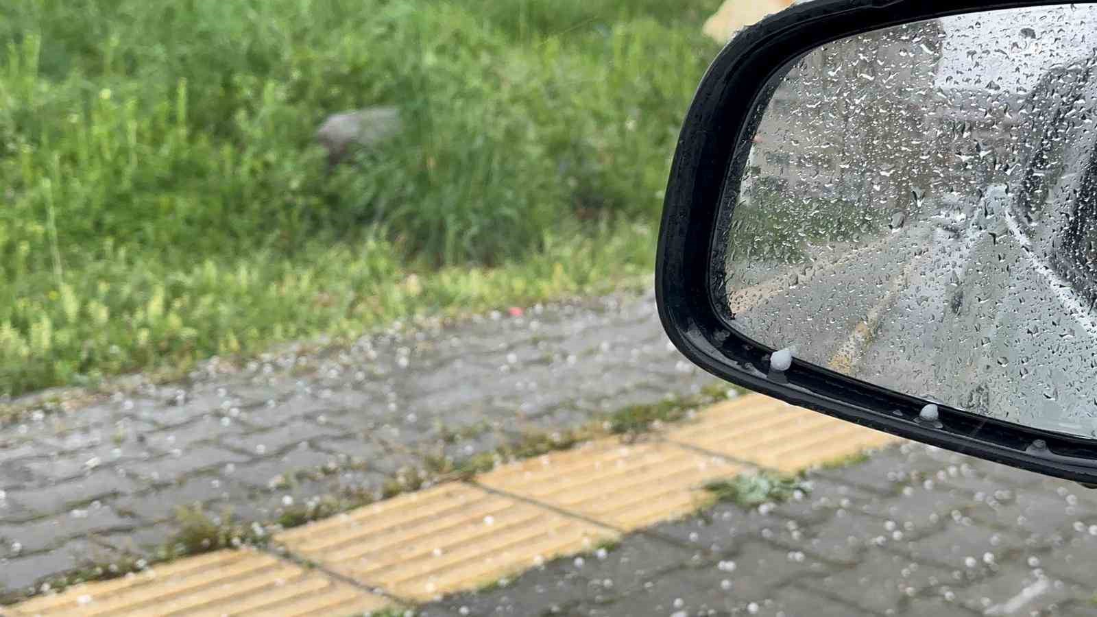 tuncelide gok gurultulu saganak ve dolu yagisi etkili oldu 3