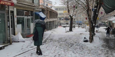 tuncelide-kar-yagisi-etkisini-artirdi-ZXlazsY7.jpg