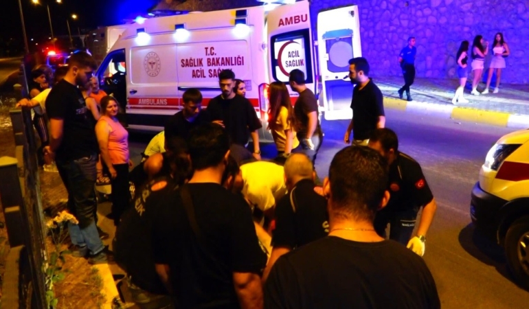 tuncelide-motosiklet-kazasi-2-yarali-QE4jmkbe.jpg