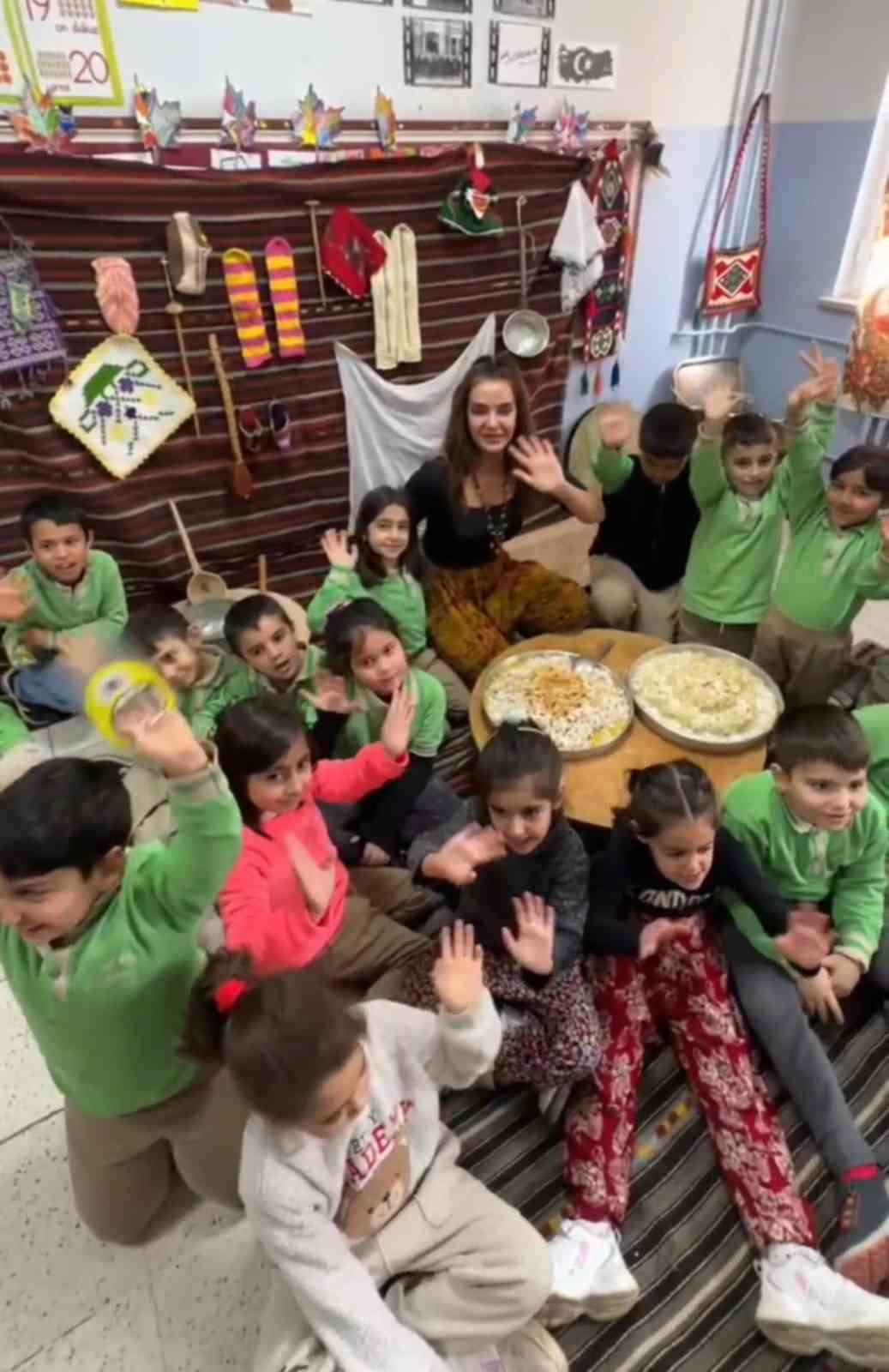 tuncelide yerli mali haftasina yurekten dokunus sinif adeta kultur ocagi oldu 2 JqibJaja