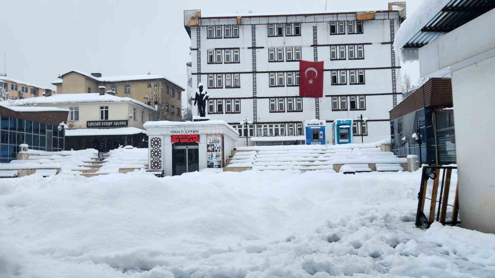tuncelide yogun kar yagisi etkili oldu 1 ryEU6qbI