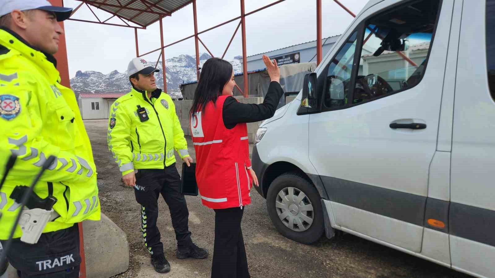 tuncelide yonetimde kadin imzasi 2 6t7RbNcc