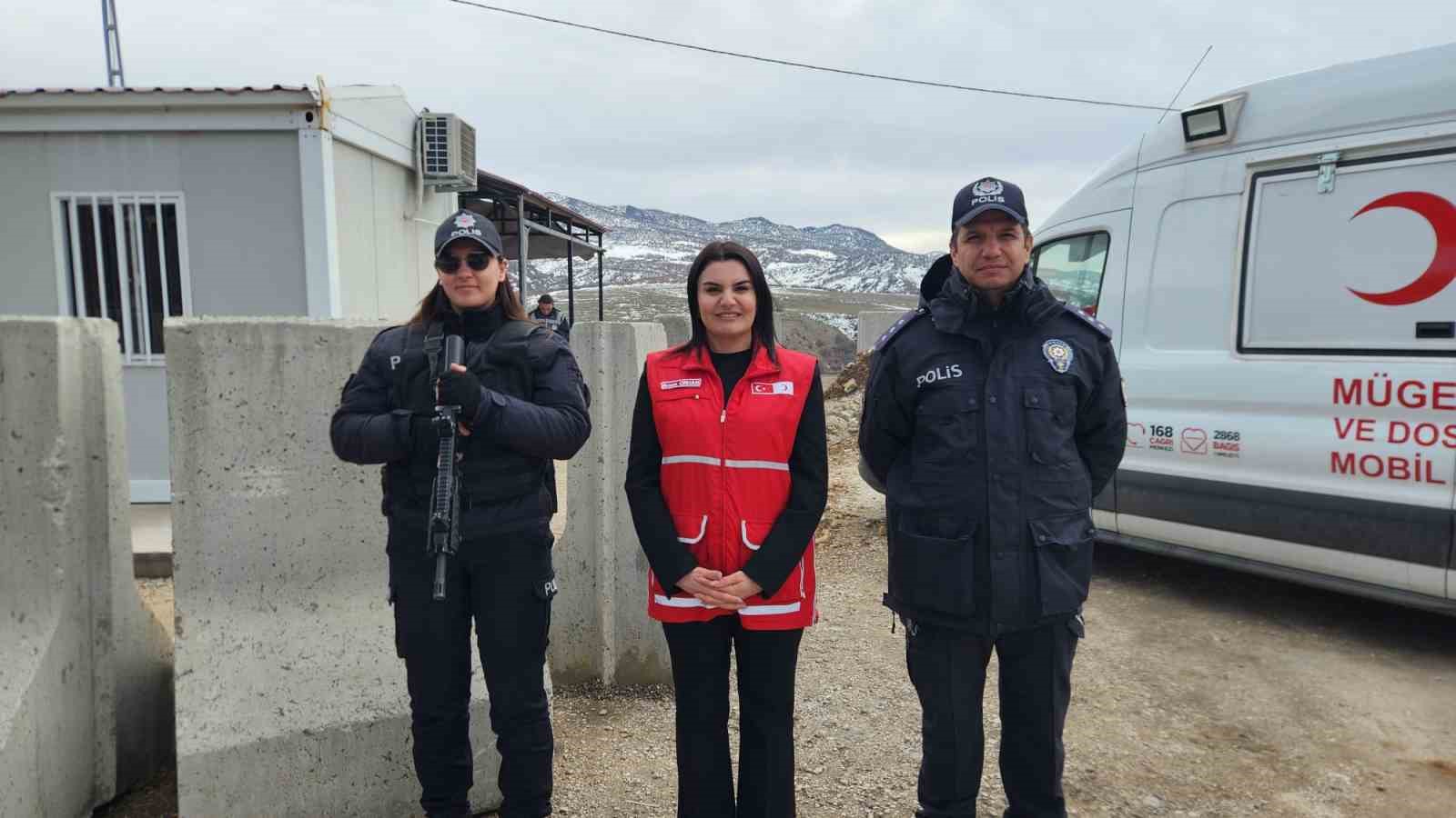 tuncelide yonetimde kadin imzasi 4 5G9AgJn5