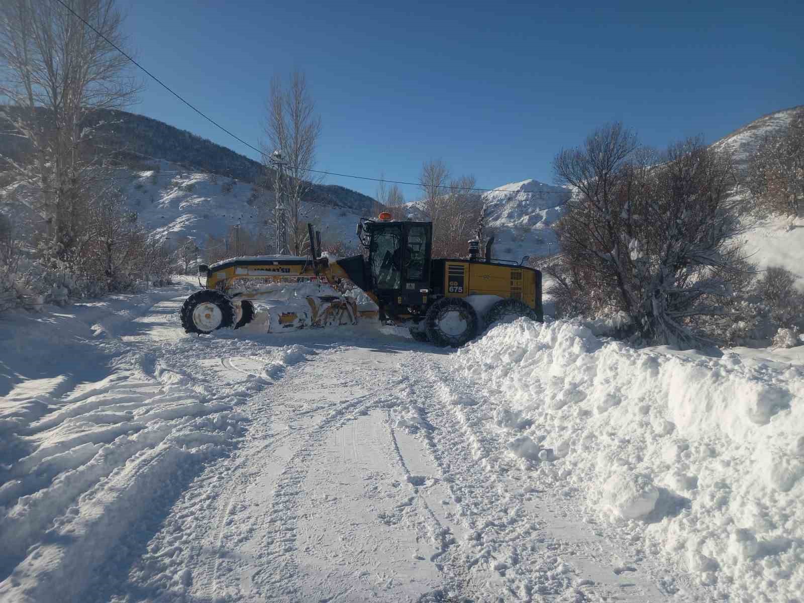 tuncelide yuzlerce koy yolu ulasima acildi 3
