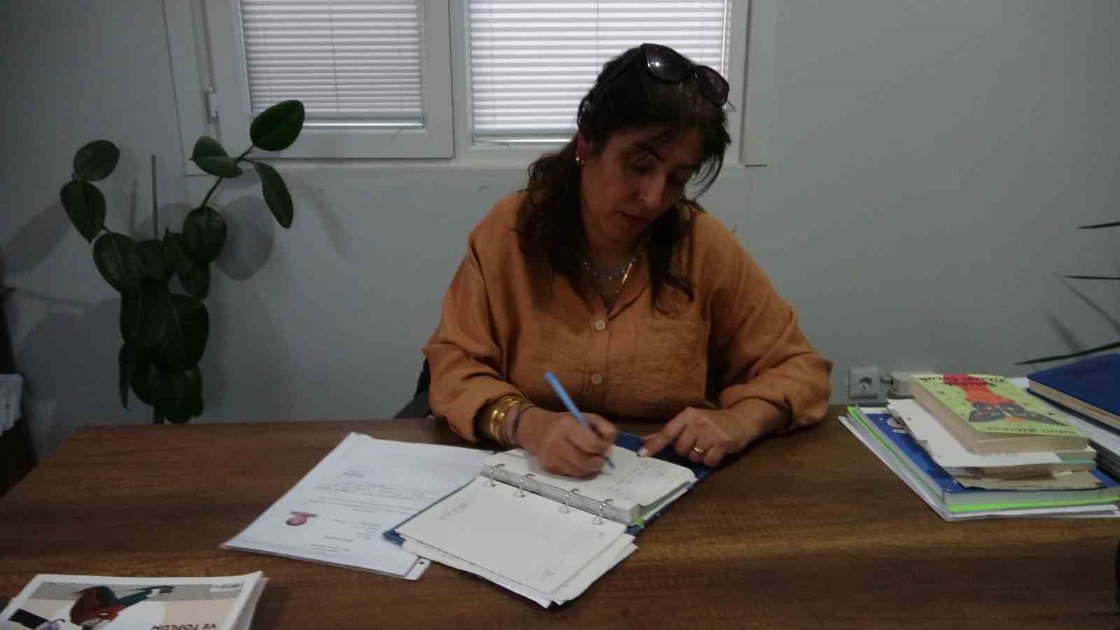 tuncelinin en kalabalik mahallesi kadin muhtara emanet 0 IbTFgwZJ