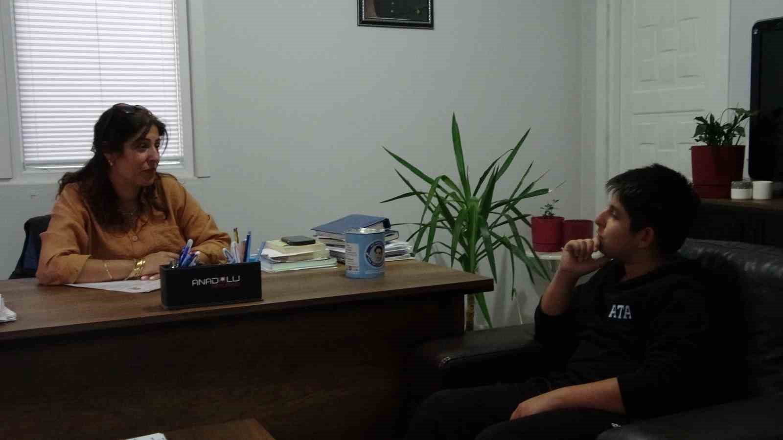 tuncelinin en kalabalik mahallesi kadin muhtara emanet 2 kPIN6evd