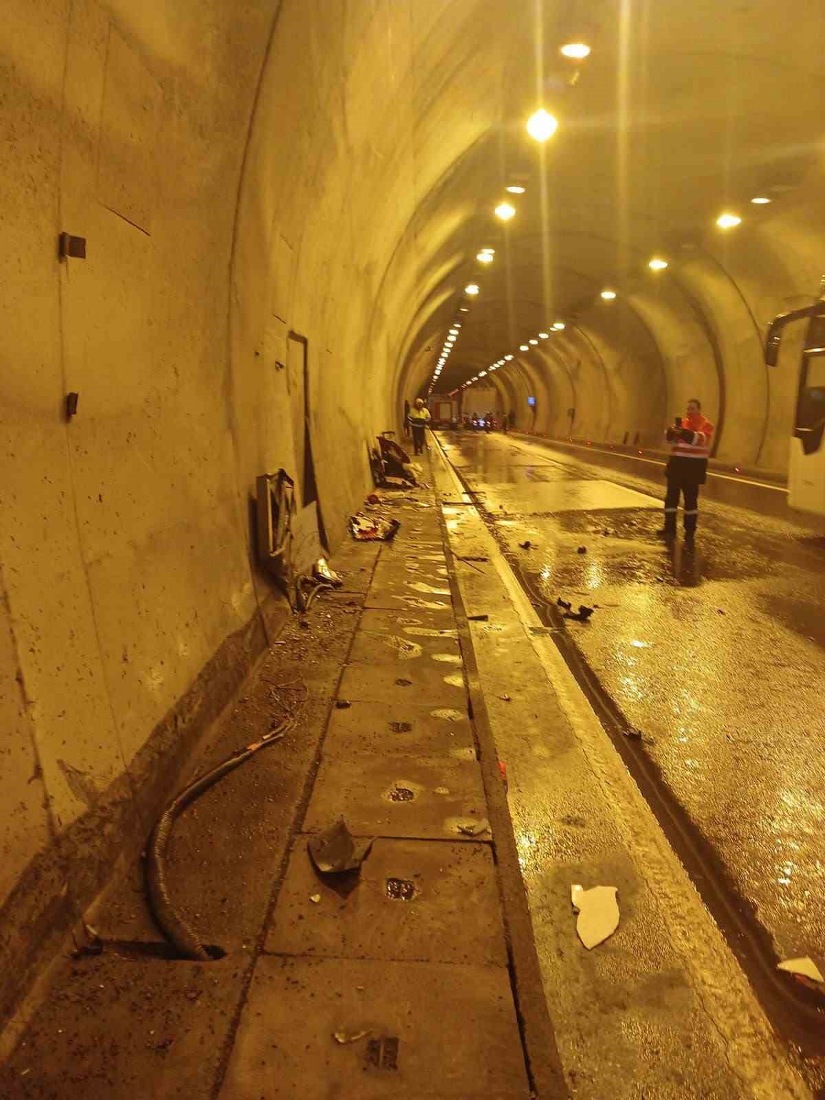 tunelde iki tir carpisti 1 yarali 5