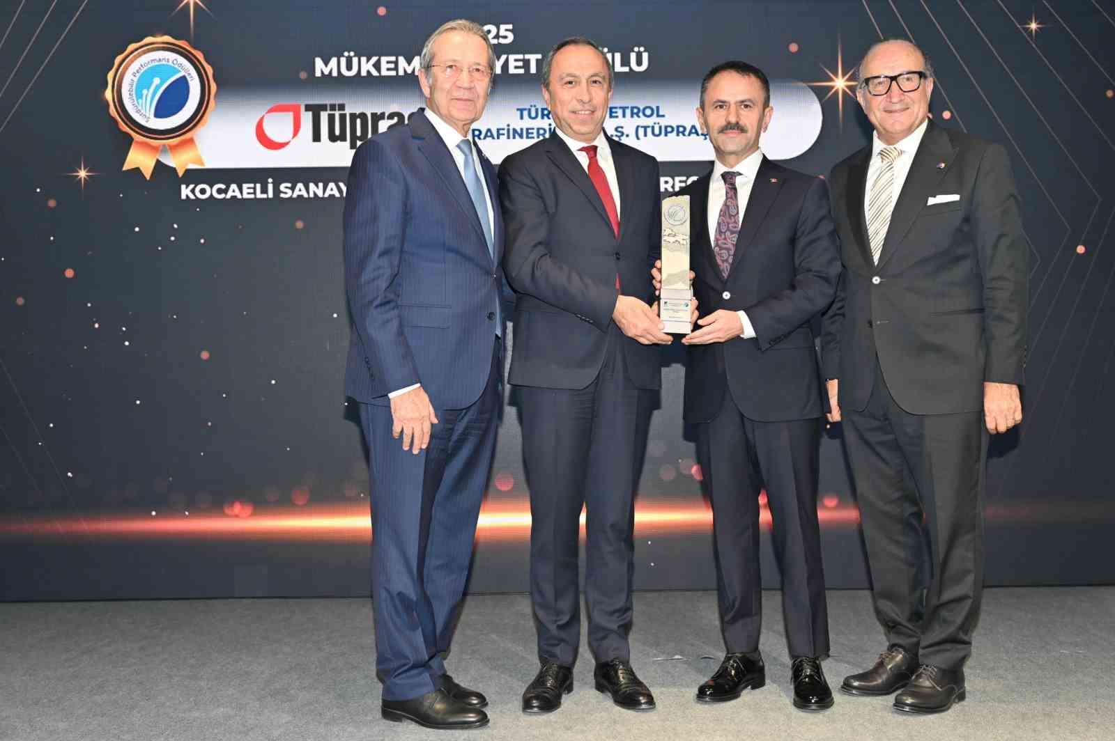 Tüpraş’a Kocaeli Sanayi Odası’ndan ‘Sürdürülebilirlikte Mükemmeliyet’ ödülü 4 tuprasa kocaeli sanayi odasindan surdurulebilirlikte mukemmeliyet odulu 0 DZ9UwGcz