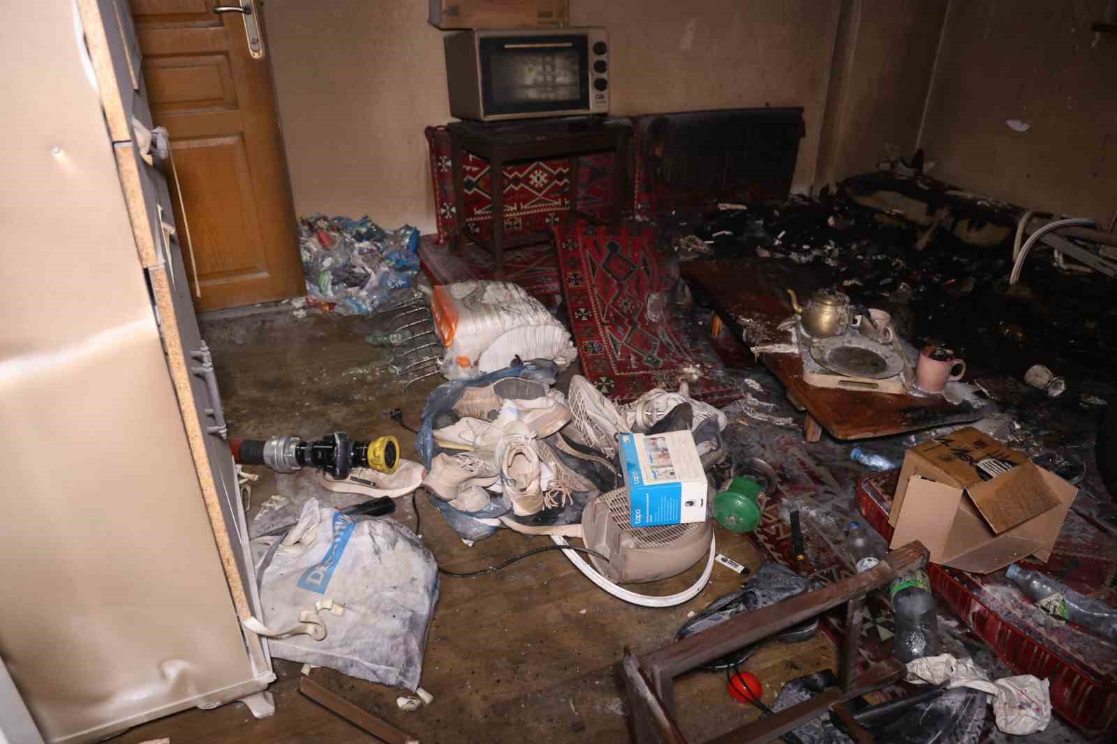 tupten tupe gaz dolumu yaparken evi yakti 6