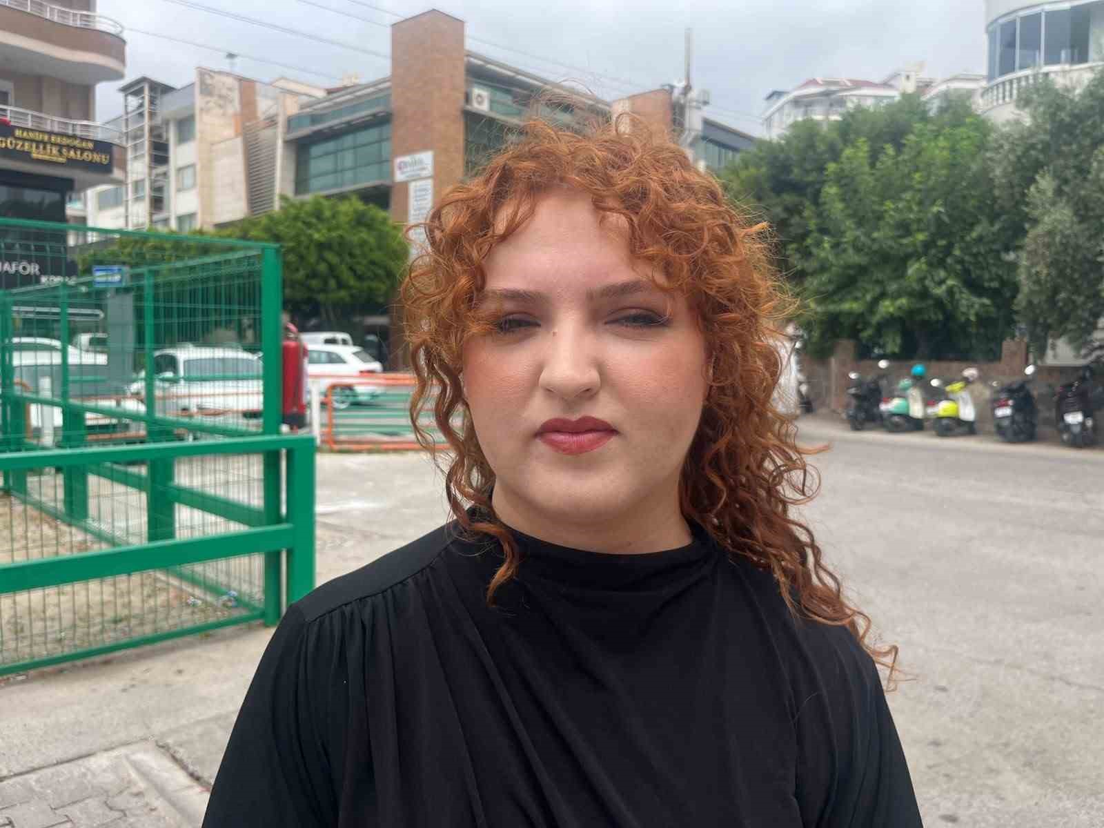 tur otobusunun sikistirdigini iddia ettigi motosiklet surucusu agir yaralandi 0 KdIVfSU3