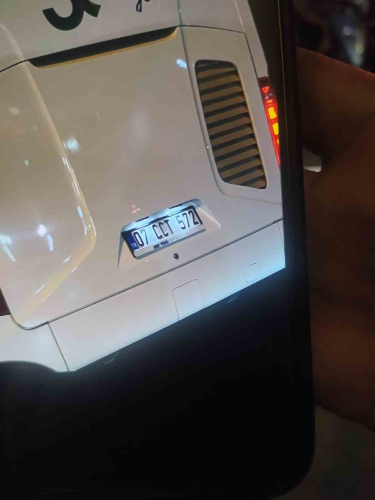 tur otobusunun sikistirdigini iddia ettigi motosiklet surucusu agir yaralandi 4 6ip2I6IJ