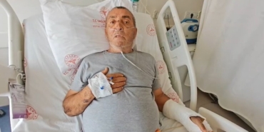 tur-otobusunun-sikistirdigini-iddia-ettigi-motosiklet-surucusu-agir-yaralandi-RjHQg4zb.jpg