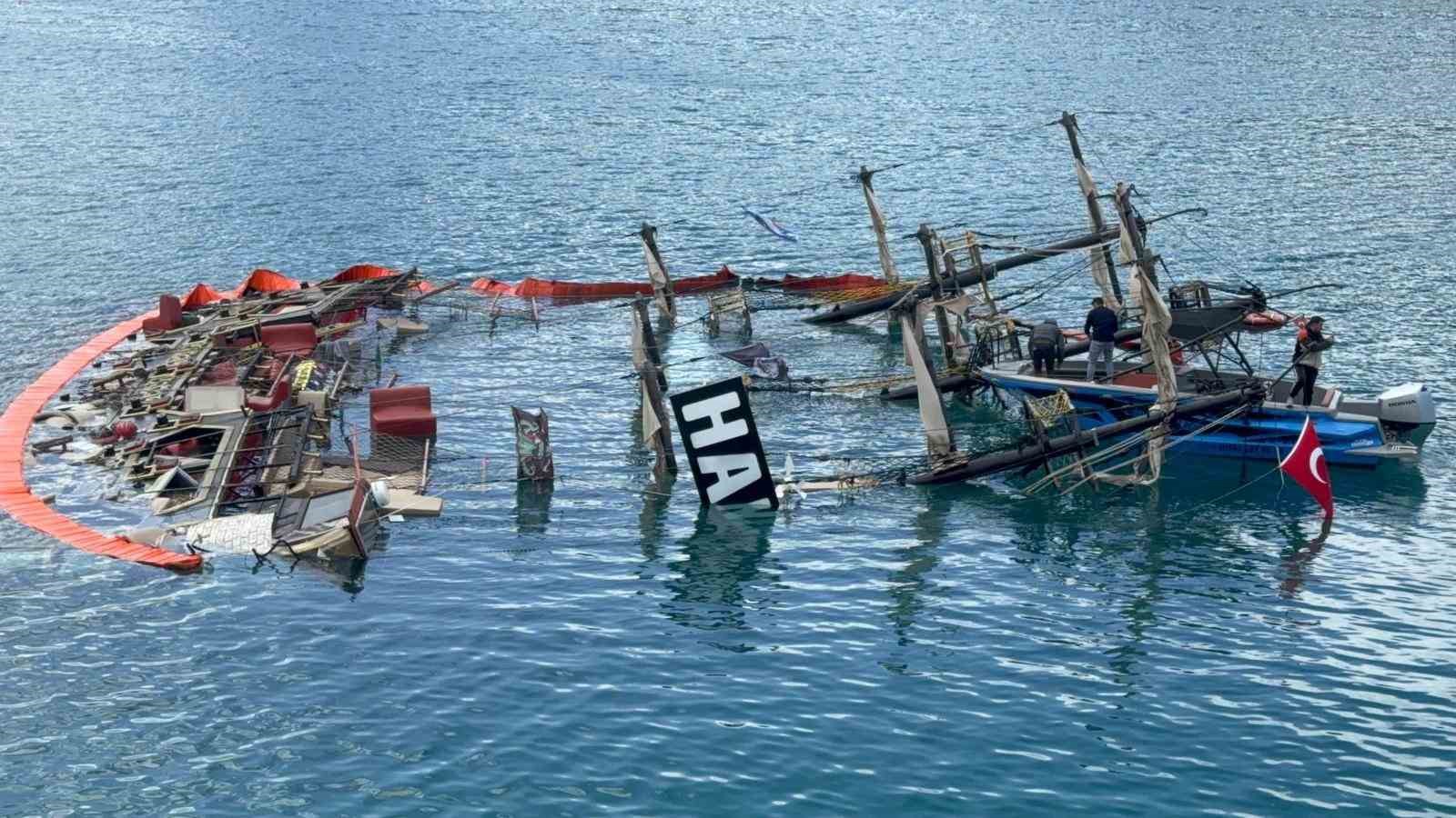tur teknesi sulara gomuldu bir kisi hayatini kaybetti 4 JVYPjAUy
