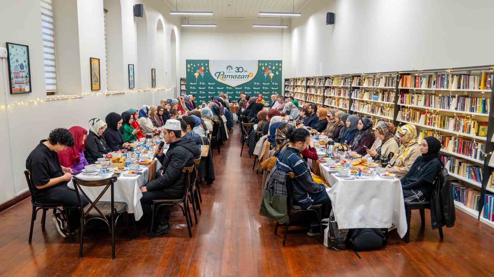 turgev ramazan boyunca turkiyede gonul sofralari kurdu 1 jwl9b1uw