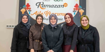 turgev-ramazan-boyunca-turkiyede-gonul-sofralari-kurdu-cMUsC1Df.jpg