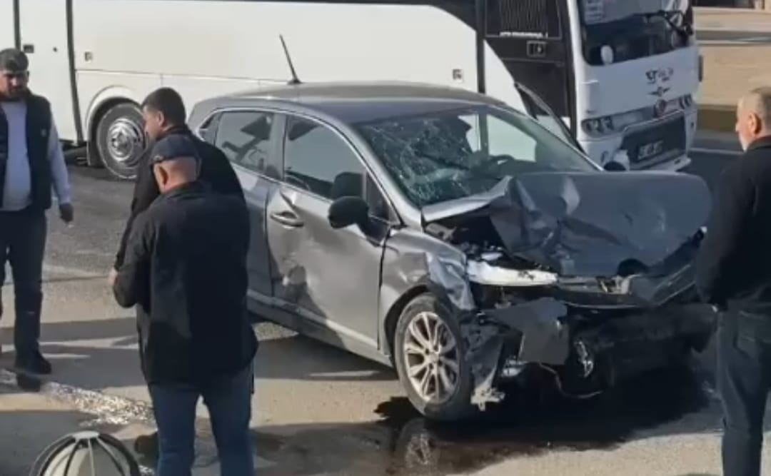 turgutluda 3 kisinin yaralandigi kaza ani kamerada 1