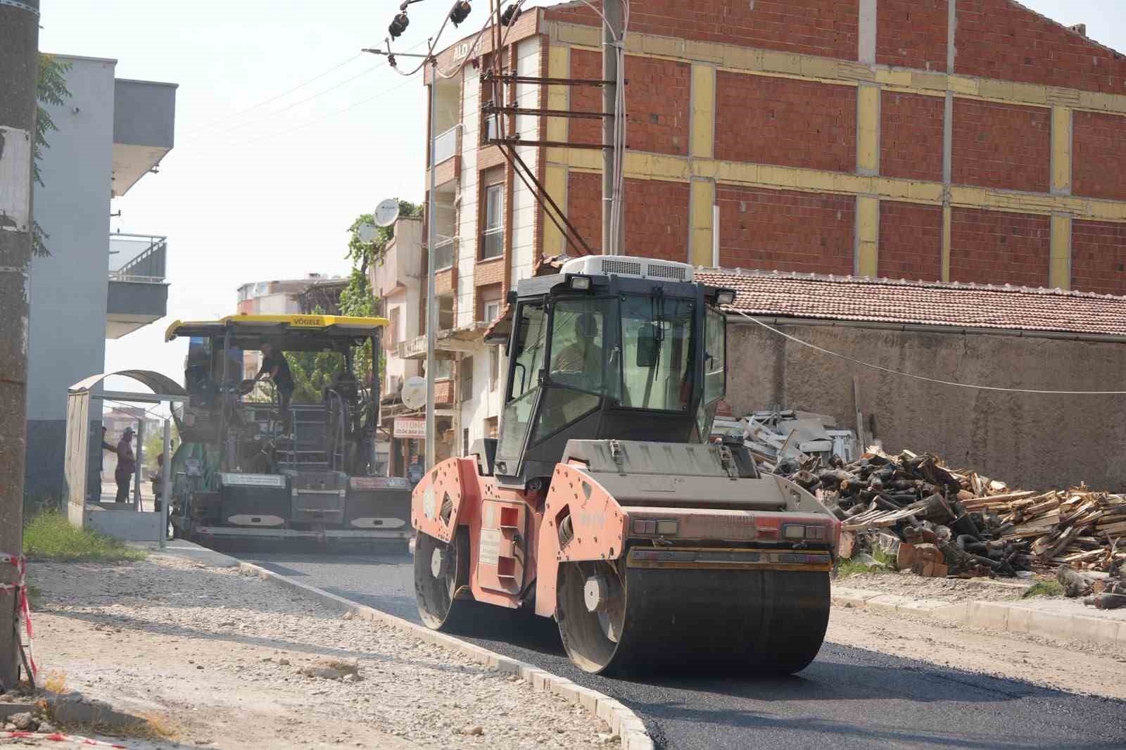 Turgutlu’da asfalt mesaisi hız kesmiyor 7 turgutluda asfalt mesaisi hiz kesmiyor 3 CfbWvWgf