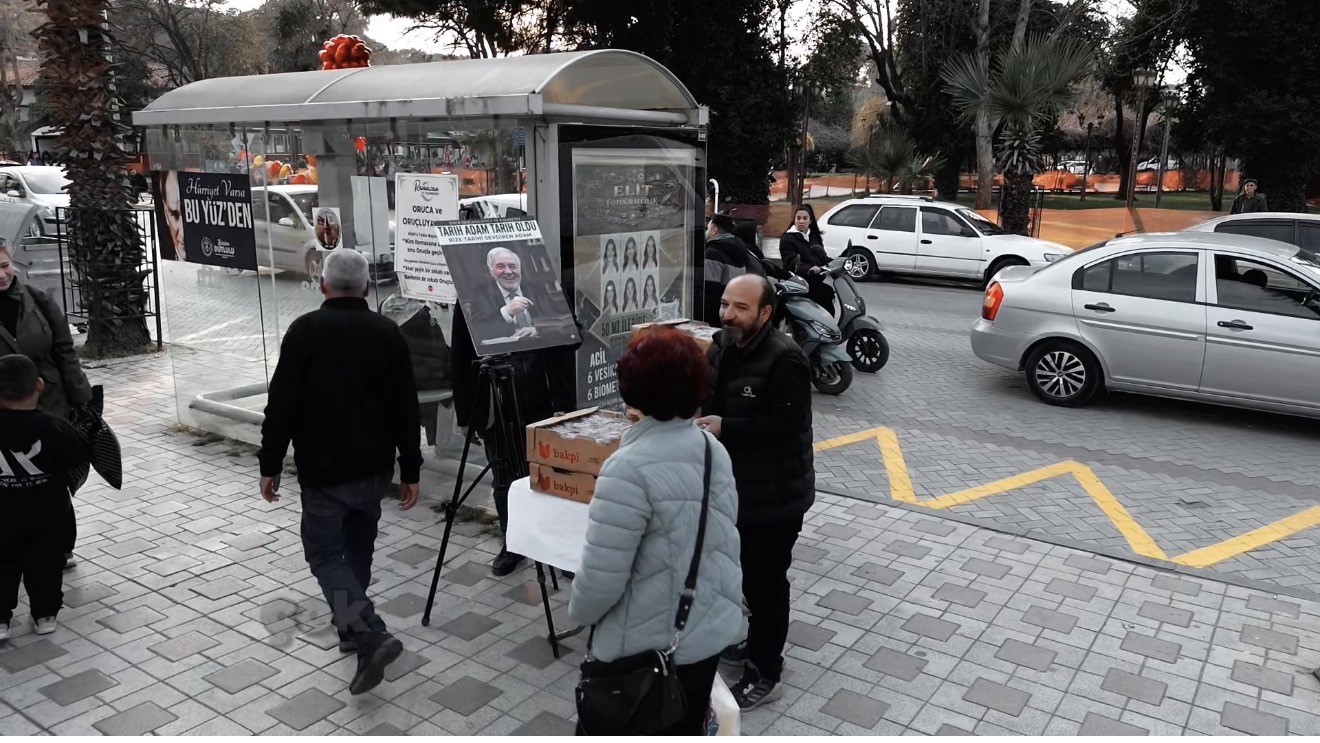 turgutluda esnaftan ilber ortayli icin helva hayri 2 9I4wIekQ