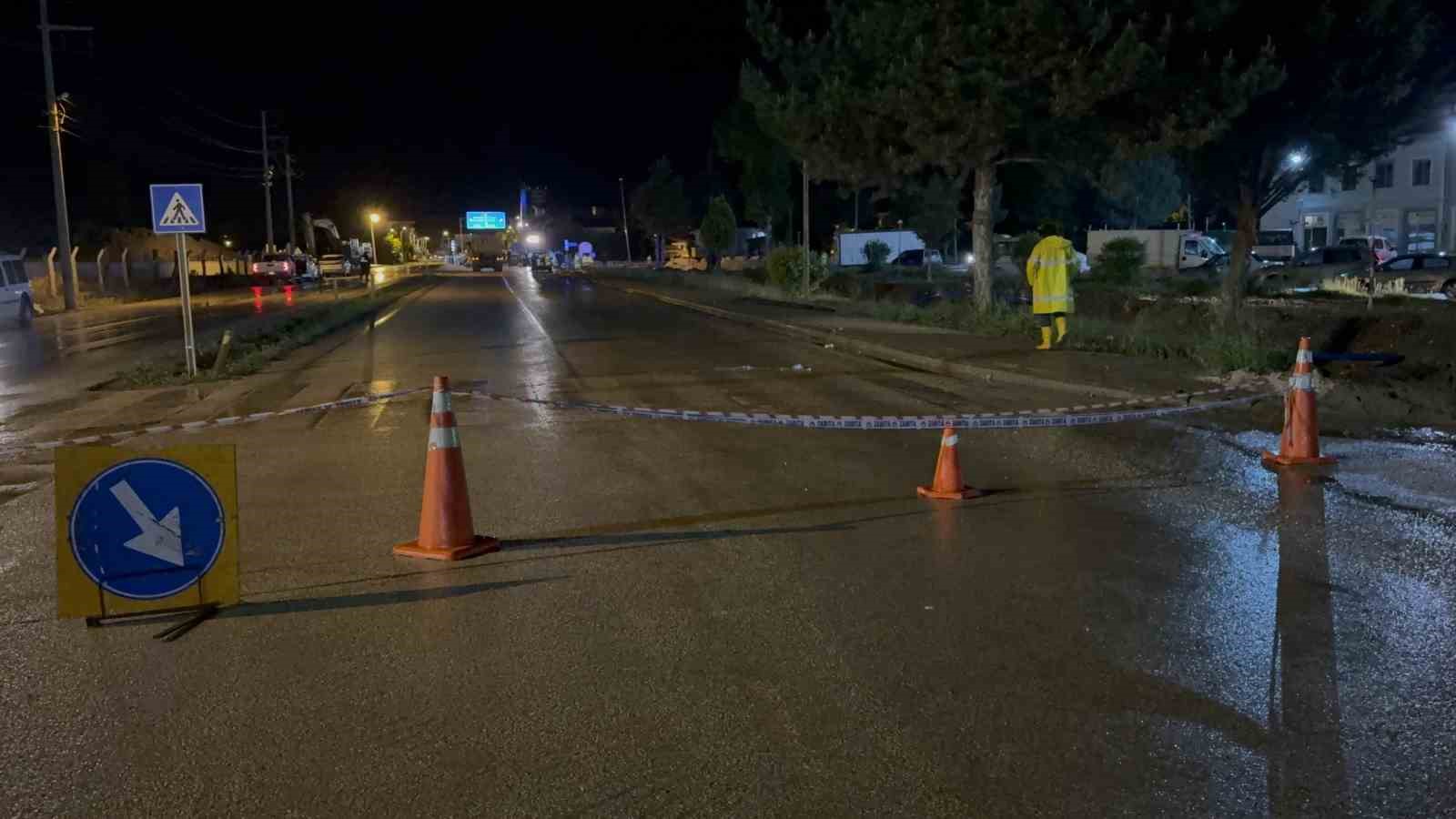 turhalda taskin riskine karsi bazi cadde ve sokaklar arac trafigine kapatildi 4 CS6UlCA7