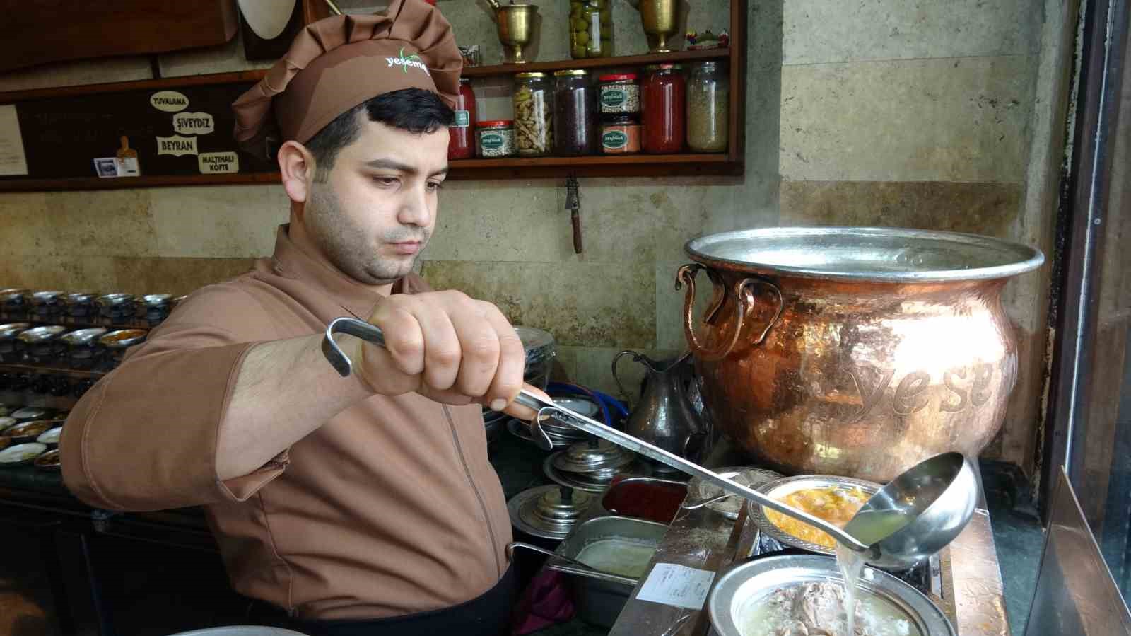 Turistler bayramda unutulmaz bir gastronomi deneyimi yaşadı 6 turistler bayramda unutulmaz bir gastronomi deneyimi yasadi 2 wLzc1mE1