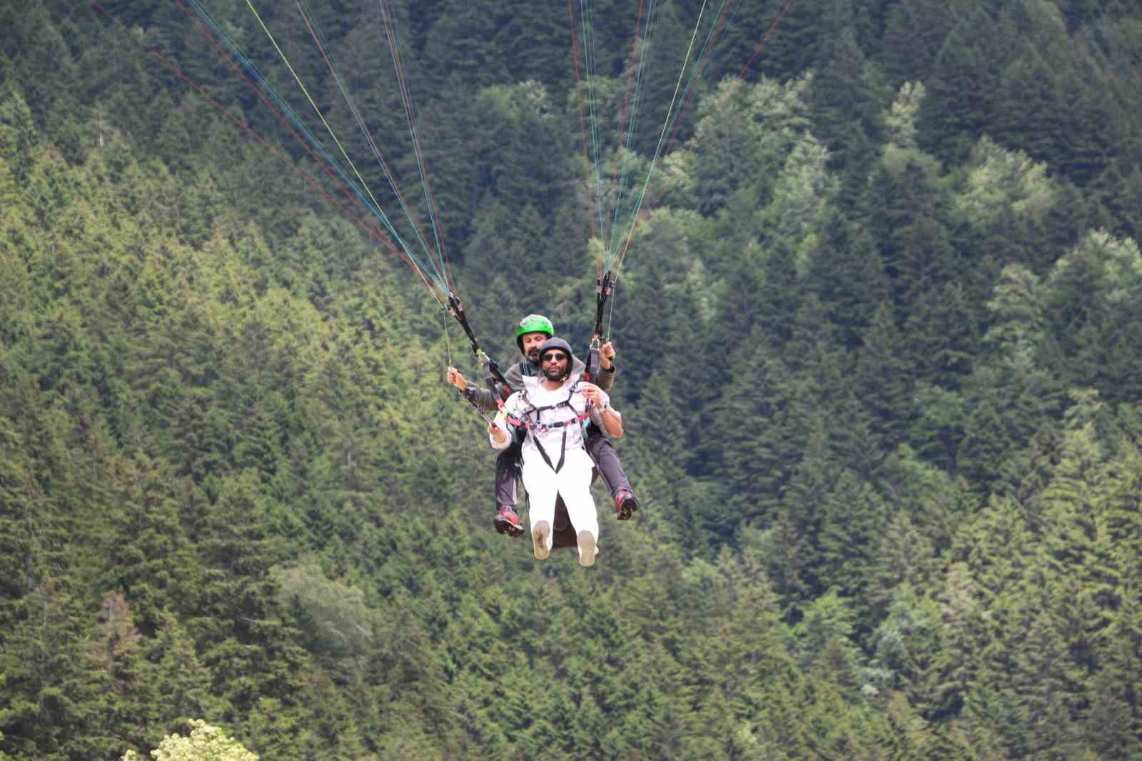 turistler uzungolu gokyuzunden kesfediyor 6 Q6BZD6QK