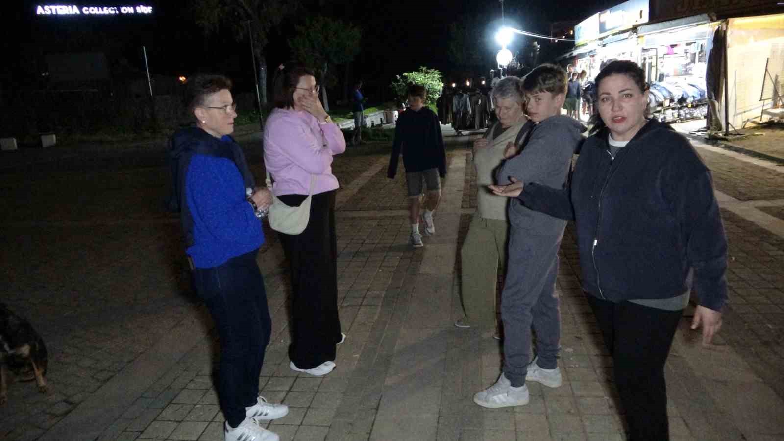 turizm merkezinde esnafin karanlik yol sitemi 0 v2CJ141u